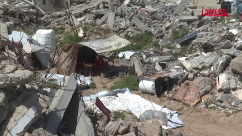 Gaza, palestinesi commemorano il Giorno della Terra: “Abbiamo perso tutto, siamo condannati”