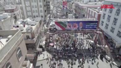 Yemen, manifestazioni per le strade di Taiz: solidarietà ai Paesi del Golfo