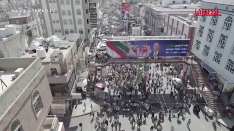 Yemen, manifestazioni per le strade di Taiz: solidarietà ai Paesi del Golfo