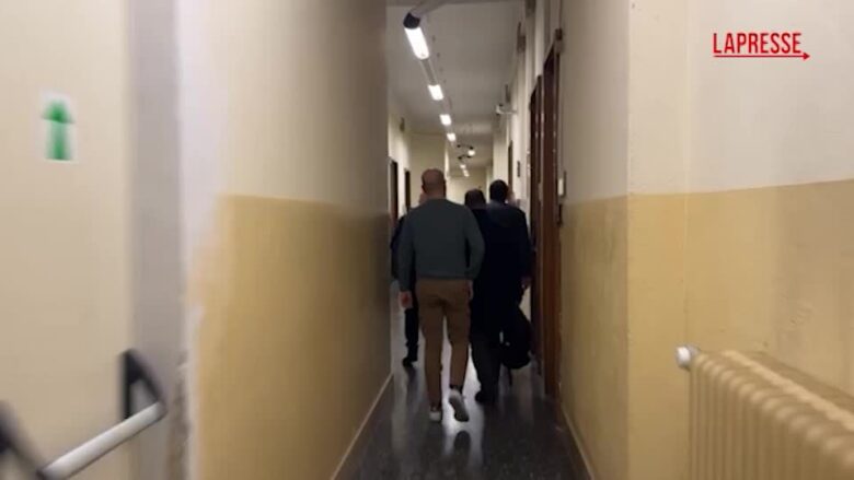 Tram deragliato a Milano,  in procura l’interrogatorio del tramviere