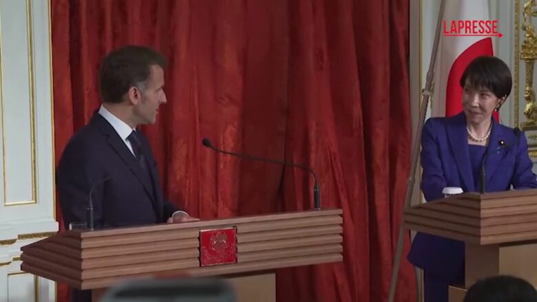 Francia-Giappone, Macron e Takaichi posano in stile Dragon Ball