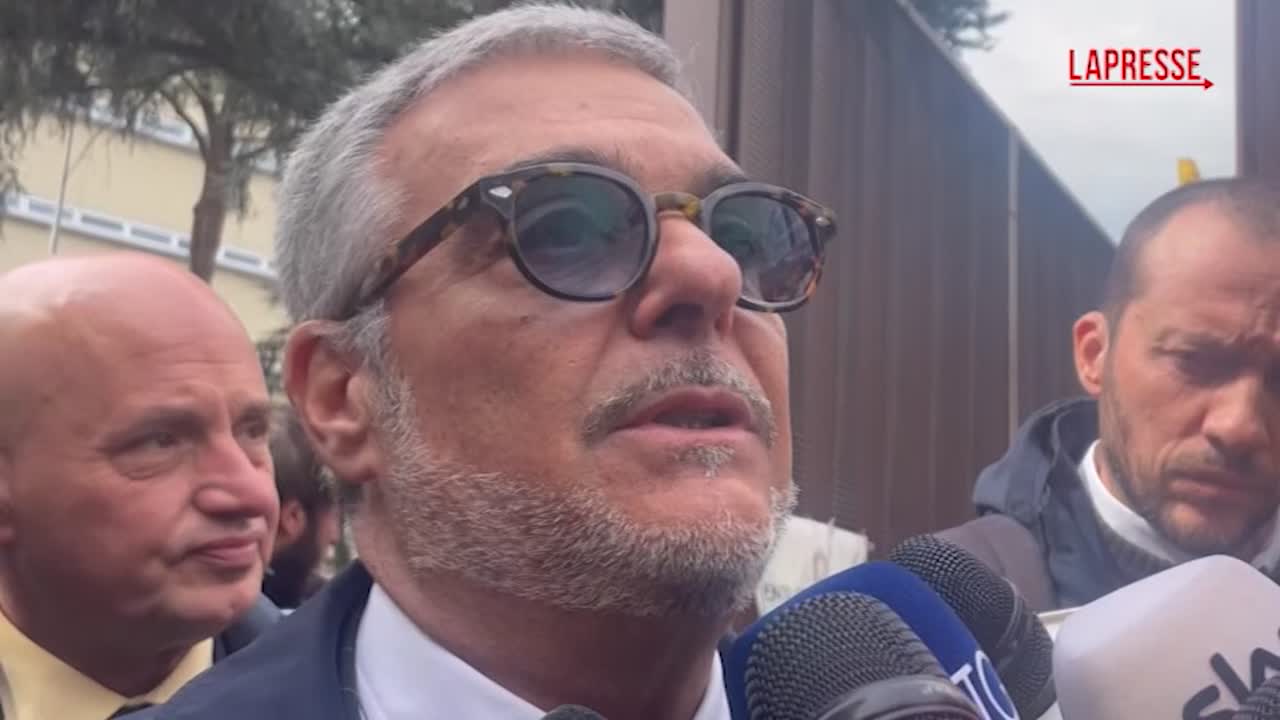 Caso Delmastro, il legale di Caroccia: “Ha detto che il sottosegretario gli ha fatto beneficenza”