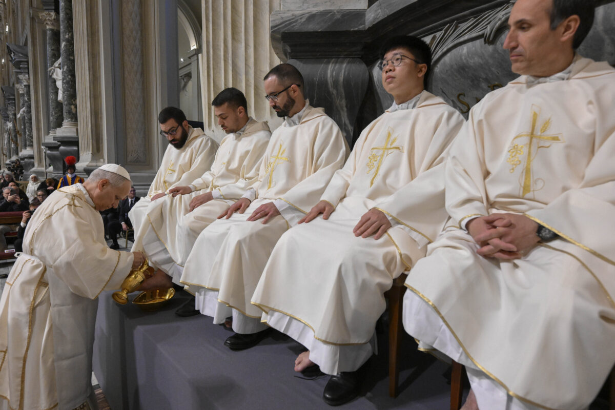Papa Leone XIV presiede i riti del Giovedì Santo: “Uomo che uccide per vincere è bestemmia”