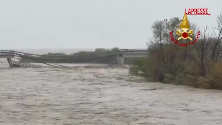 Maltempo in Molise, le immagini aeree del ponte crollato