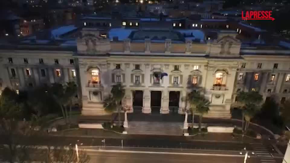 Autismo, Ministero Istruzione illuminato di blu per sensibilizzazione