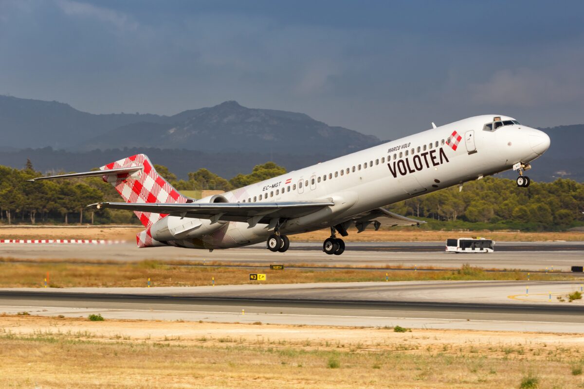 Volotea taglia i voli a causa della guerra in Iran, pesa il caro carburanti
