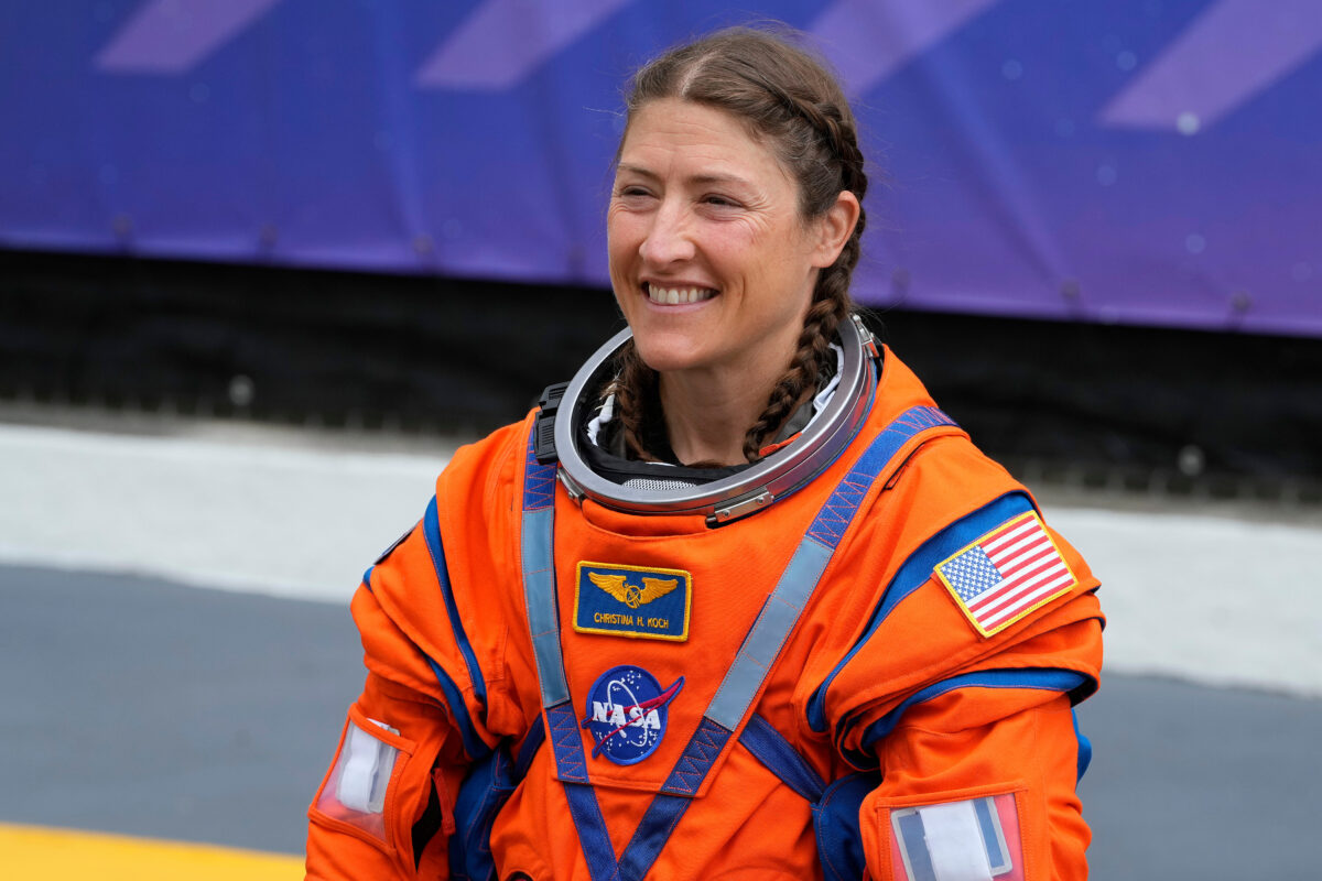 Artemis II, chi sono i 4 astronauti partiti verso la Luna