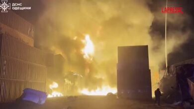 Ucraina, droni russi su Odessa: colpite infrastrutture civili e portuali