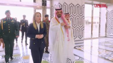 Governo, blitz di Meloni nel Golfo: "Missione per sicurezza energetica"