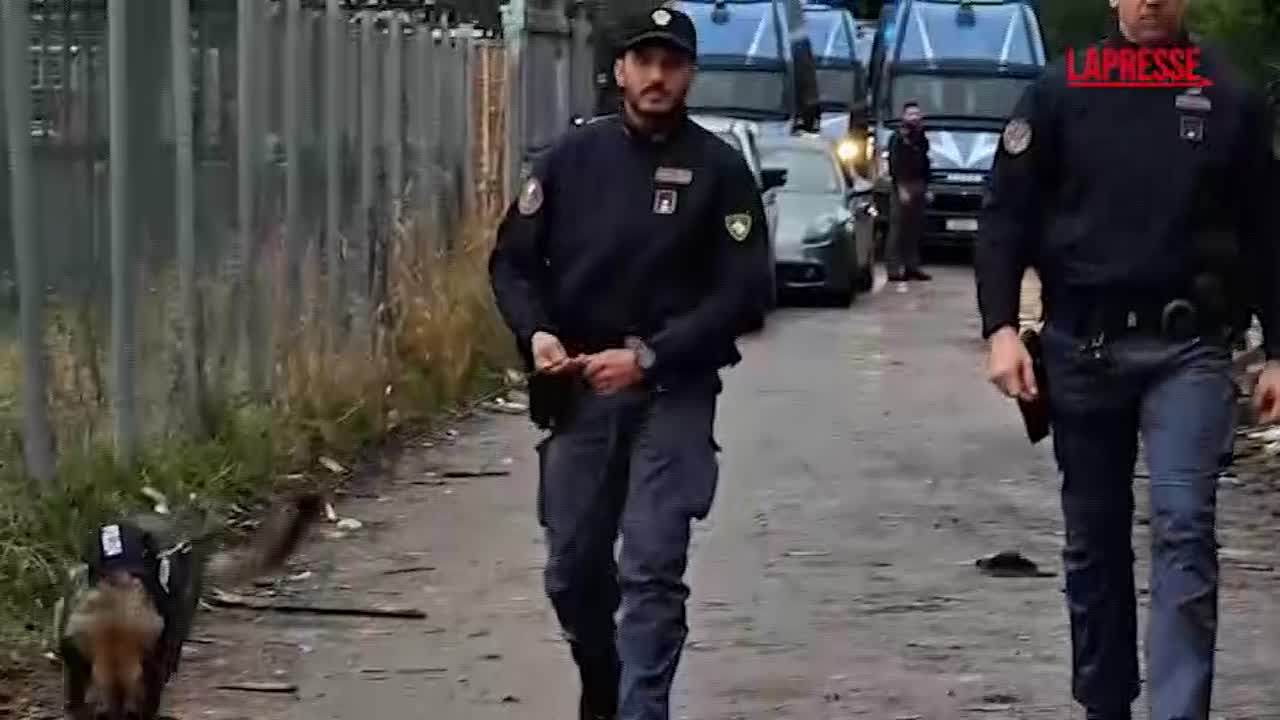 roma smantellato business droga familiare arrestati padre e figlio da Lapresse.it roma smantellato business droga familiare arrestati padre e figlio