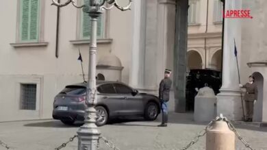 Governo, Meloni arriva al Quirinale per il giuramento di Mazzi
