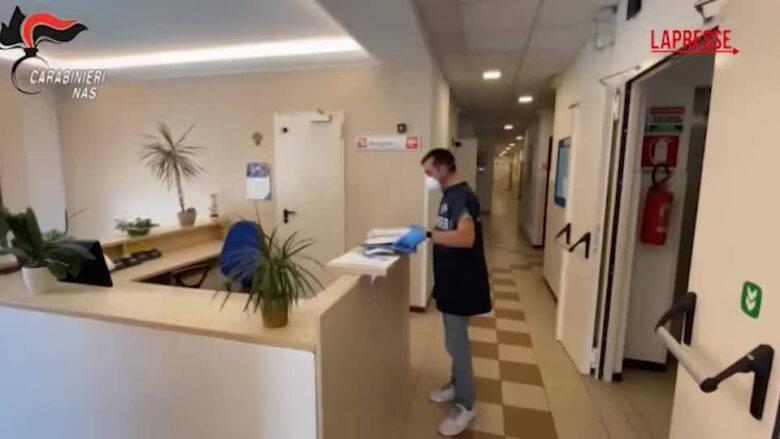 Taranto, visite senza prenotazione al Cup: licenziato dirigente medico