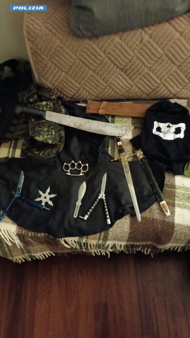 Terrorismo, istruzioni online per armi ed esplosivi, arrestato 26enne: si ispirava a Unabomber