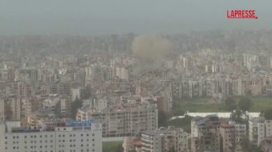 Libano, raid israeliano su Beirut: colonna di fumo sulla capitale