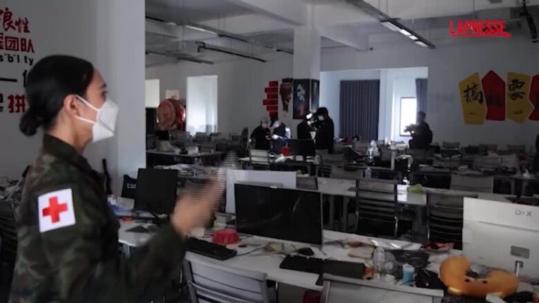 Cambogia, dentro la "fabbrica delle truffe telefoniche": il video dal maxi complesso al confine con la Thailandia