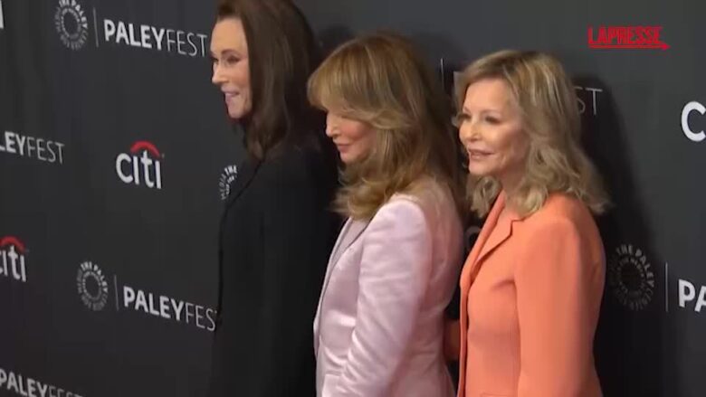 Le Charlie's Angels compiono 50 anni: il cast si riunisce per celebrare l'anniversario