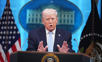 Iran, Trump: “Stanotte un’intera civiltà morirà, non vorrei ma è probabile”. Teheran: “Definite le misure per tutti gli scenari”