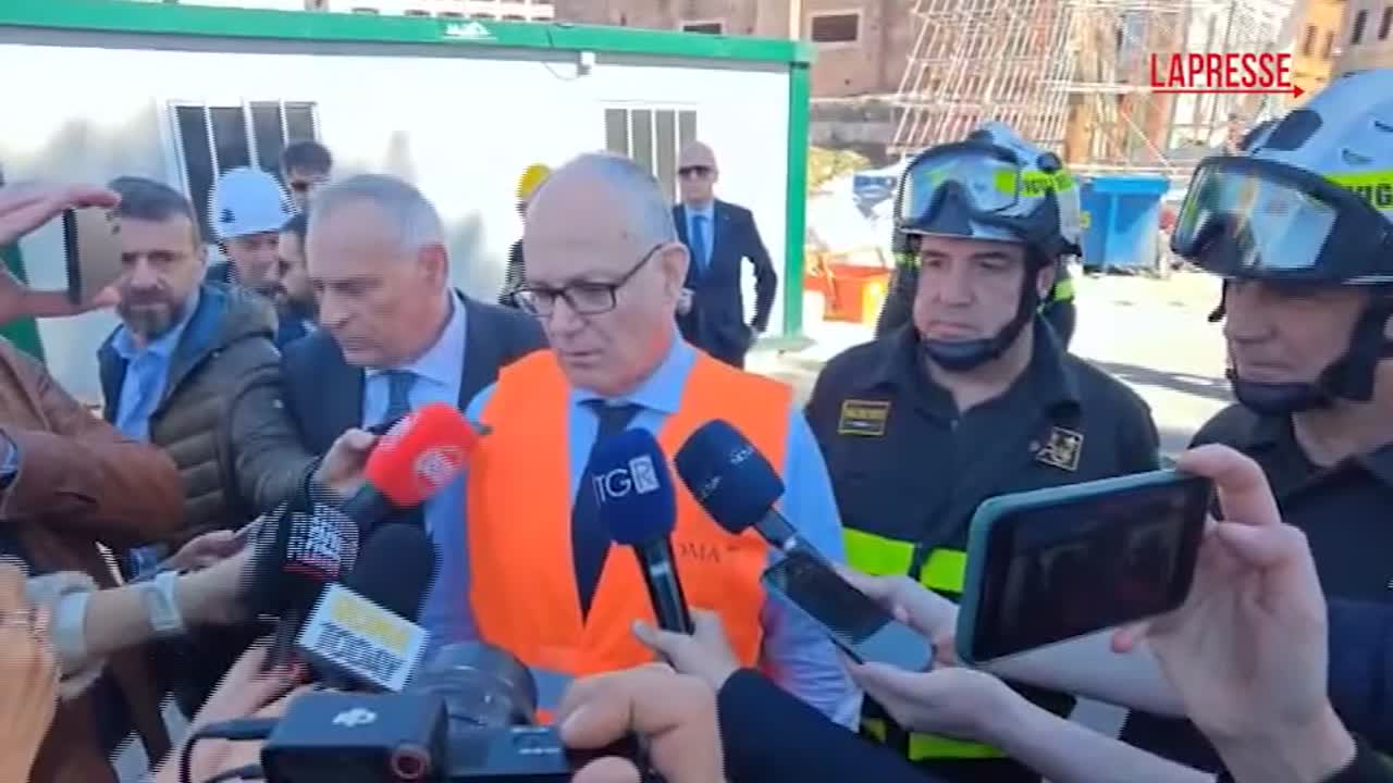 Roma, Gualtieri alla Torre dei Conti: "Stiamo per uscire dalla fase di messa in sicurezza straordinaria"