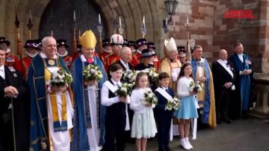 Inghilterra, il re Carlo e la regina Camilla festeggiano i 21 anni di matrimonio