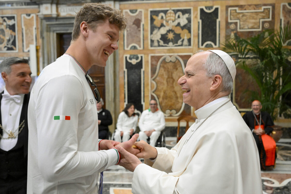 Il Papa incontra gli atleti di Milano Cortina