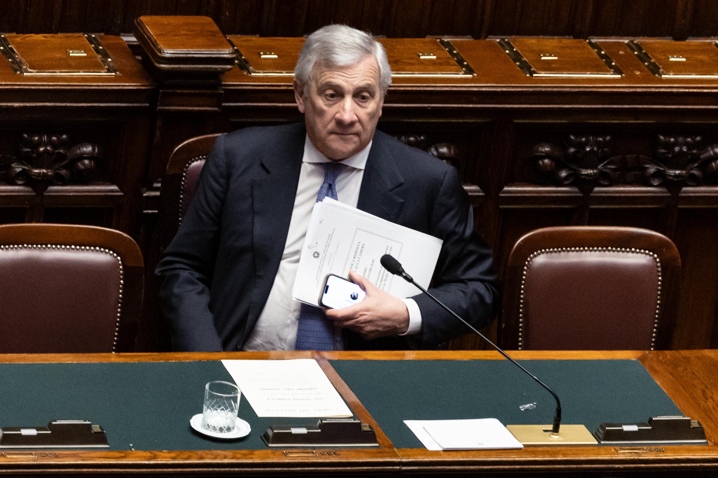 Forza Italia, Antonio Tajani a colloquio per 4 ore con Marina e Piersilvio Berlusconi