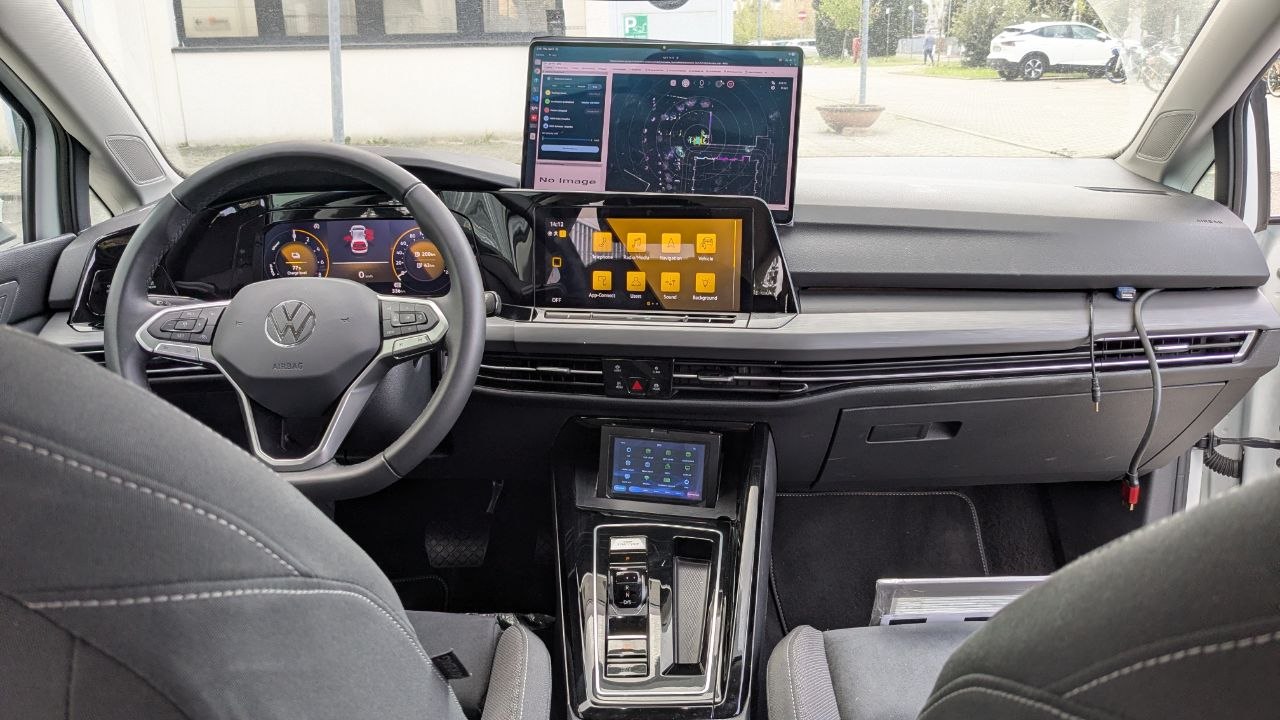 Auto a guida autonoma sempre più ‘intelligenti’: il nuovo software made in Pisa Auto a guida autonoma sempre più ‘intelligenti’: il nuovo software made in Pisa