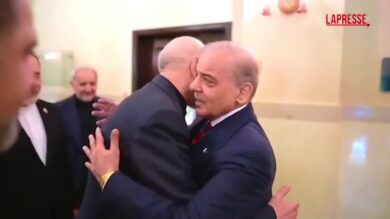 Colloqui Islamabad, primo ministro pakistano Sharif accoglie delegazione Iran