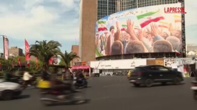 Colloqui Islamabad, residenti Teheran: "Speriamo siano positivi, la guerra non giova a nessuno"