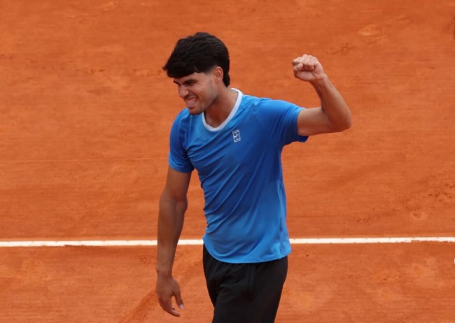 Atp Montecarlo 2026, Alcaraz batte Vacherot e trova Sinner in finale Atp Montecarlo 2026, Alcaraz batte Vacherot e trova Sinner in finale