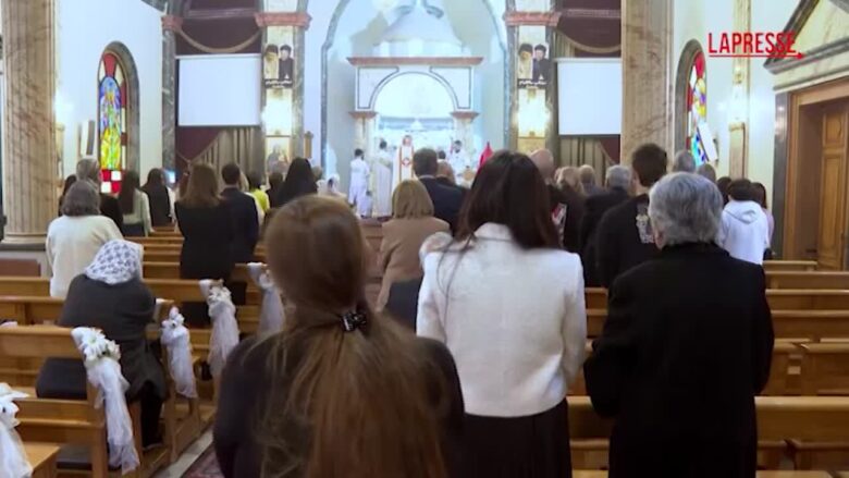 Libano, a Beirut i riti pasquali nella capitale colpita dai raid israeliani