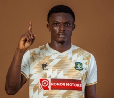 Morto Dominic Frimpong: il calciatore ucciso nell’assalto al bus della sua squadra