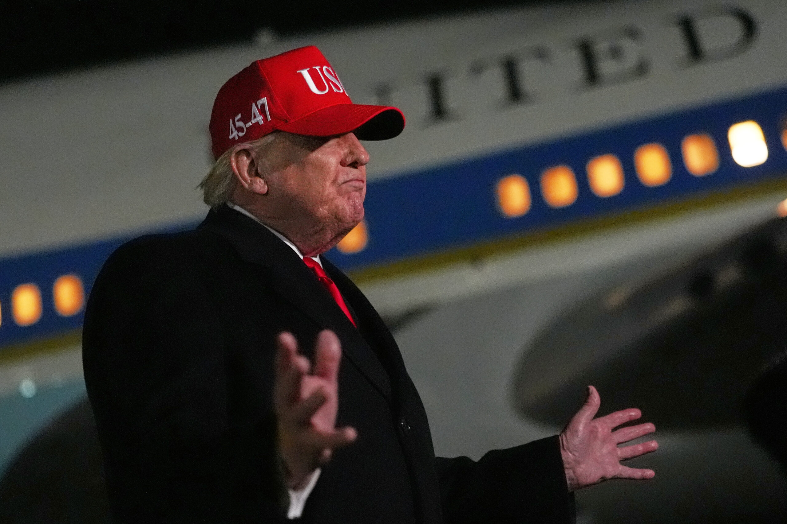 Iran, negoziati in corso. Trump: “Sospeso attacco militare”. Teheran: “Asse della resistenza più unito che mai” – la diretta Iran, negoziati in corso. Trump: “Sospeso attacco militare”. Teheran: “Asse della resistenza più unito che mai” – la diretta