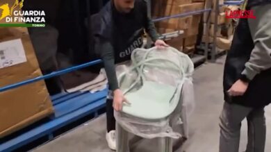 Contraffazione di prodotti iconici del design italiano: 14 denunciati