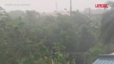 Il super tifone Sinlaku verso le Isole Marianne