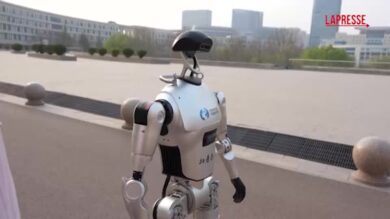 Cina, robot umanoidi si preparano per la mezza maratona