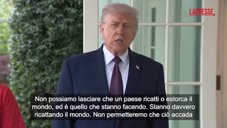Iran, Trump: “Non si può lasciare che un Paese ricatti il mondo"