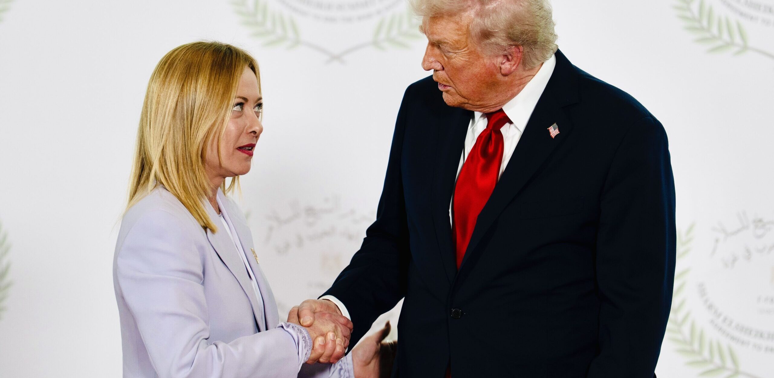 Iran, Trump critica ancora Meloni: “Non abbiamo più lo stesso rapporto”. E sulla guerra: “Considero la fine molto vicina” – La diretta