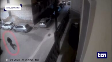 Personal trainer ucciso a Foggia: al Tg1 il video del presunto killer che fugge in bici