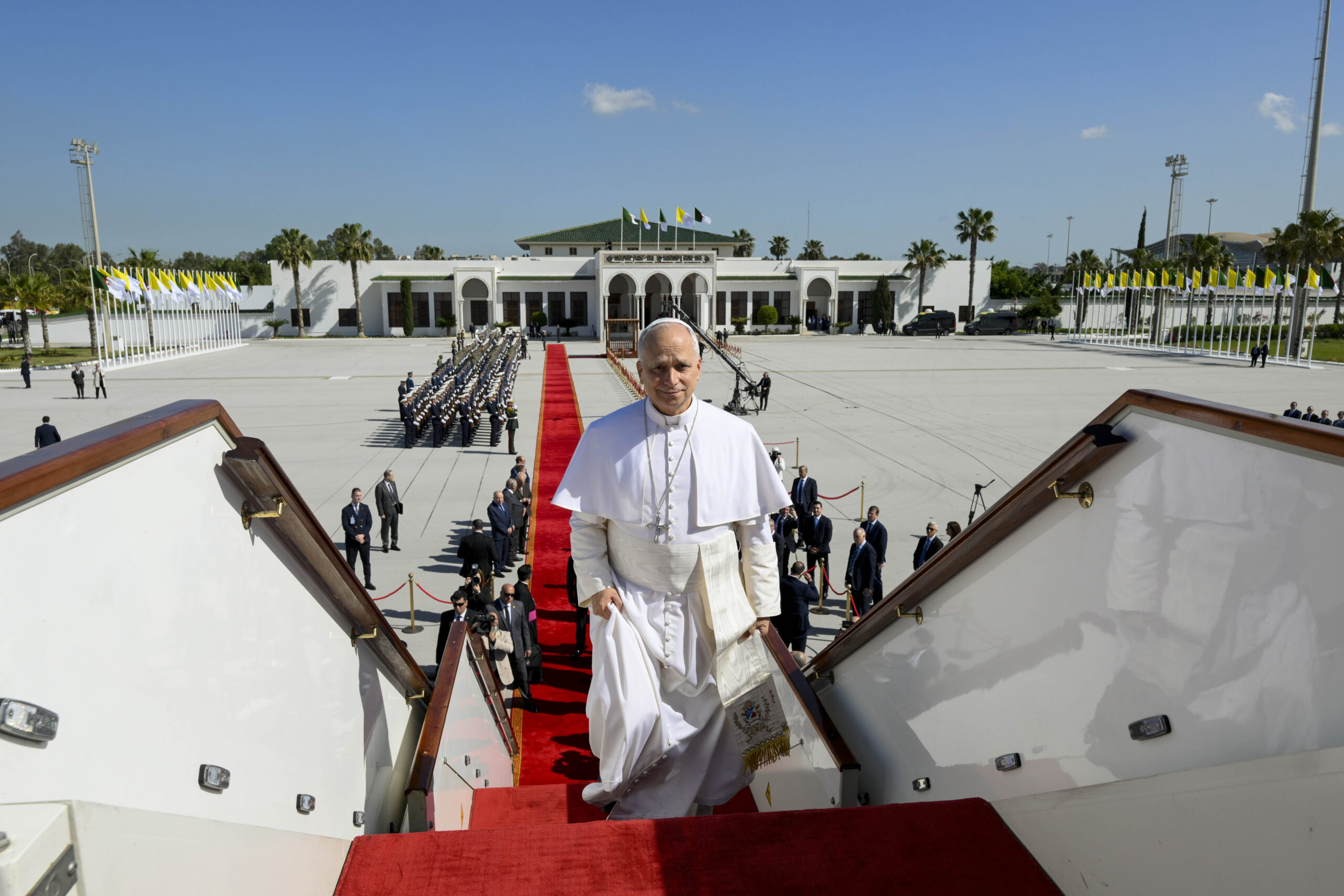 Papa Leone XVI oggi in Camerun: “Grato all’Algeria per l’ospitalità”