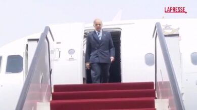 Qatar, l'arrivo del primo ministro pakistano Sharif