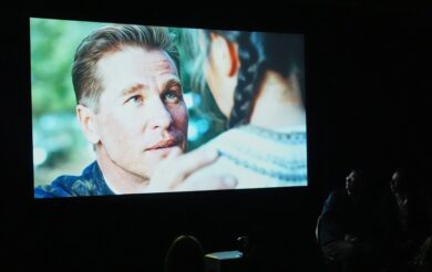 Val Kilmer riappare in video: nel trailer di “As Deep as the Grave” con l’IA