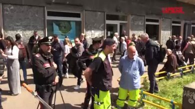 Rapina in banca a Napoli, nelle fognature ritrovati un generatore e alcuni attrezzi utilizzati dai ladri