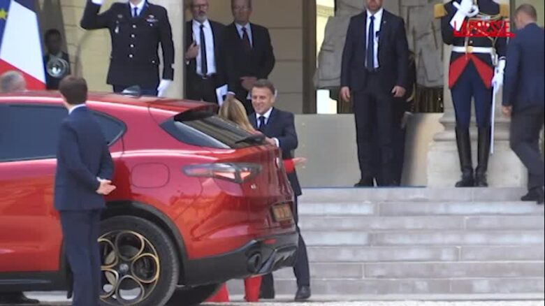 Iran, Macron riceve Meloni e gli altri leader all'Eliseo