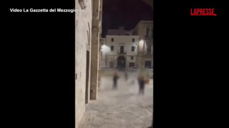 Bitonto, casco sui putti decorativi della cattedrale: il video degli atti vandalici di alcuni minorenni