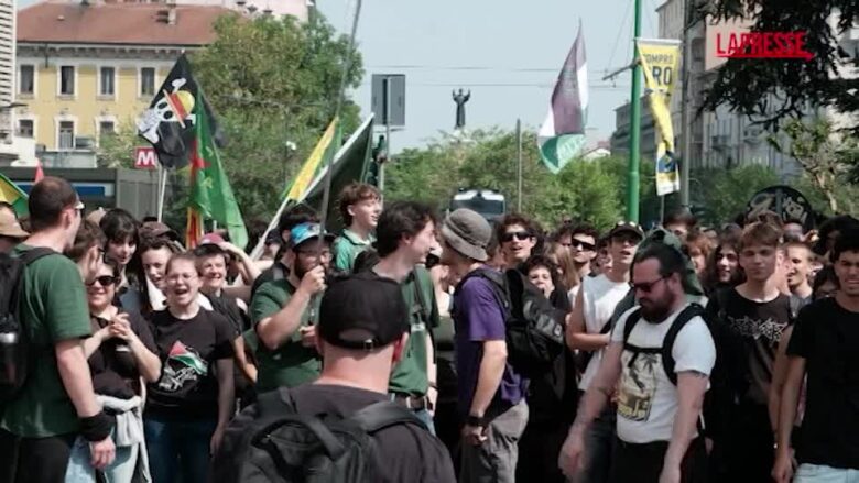 Milano, tensione tra manifestanti e polizia al corteo anti-patrioti: usati idranti