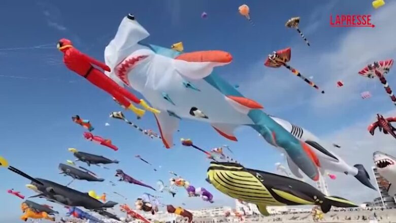 Festival internazionale degli aquiloni, lo straordinario spettacolo sui cieli di Berck-sur-Mer
