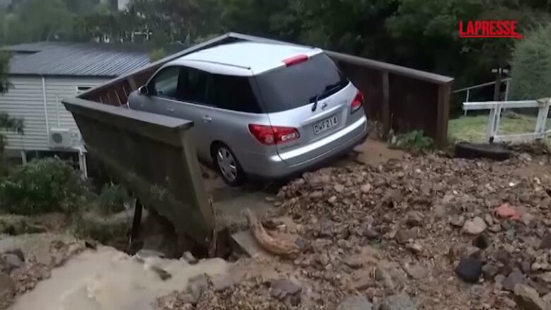 Nuova Zelanda, alluvioni a Wellington: la capitale sommersa dall'acqua