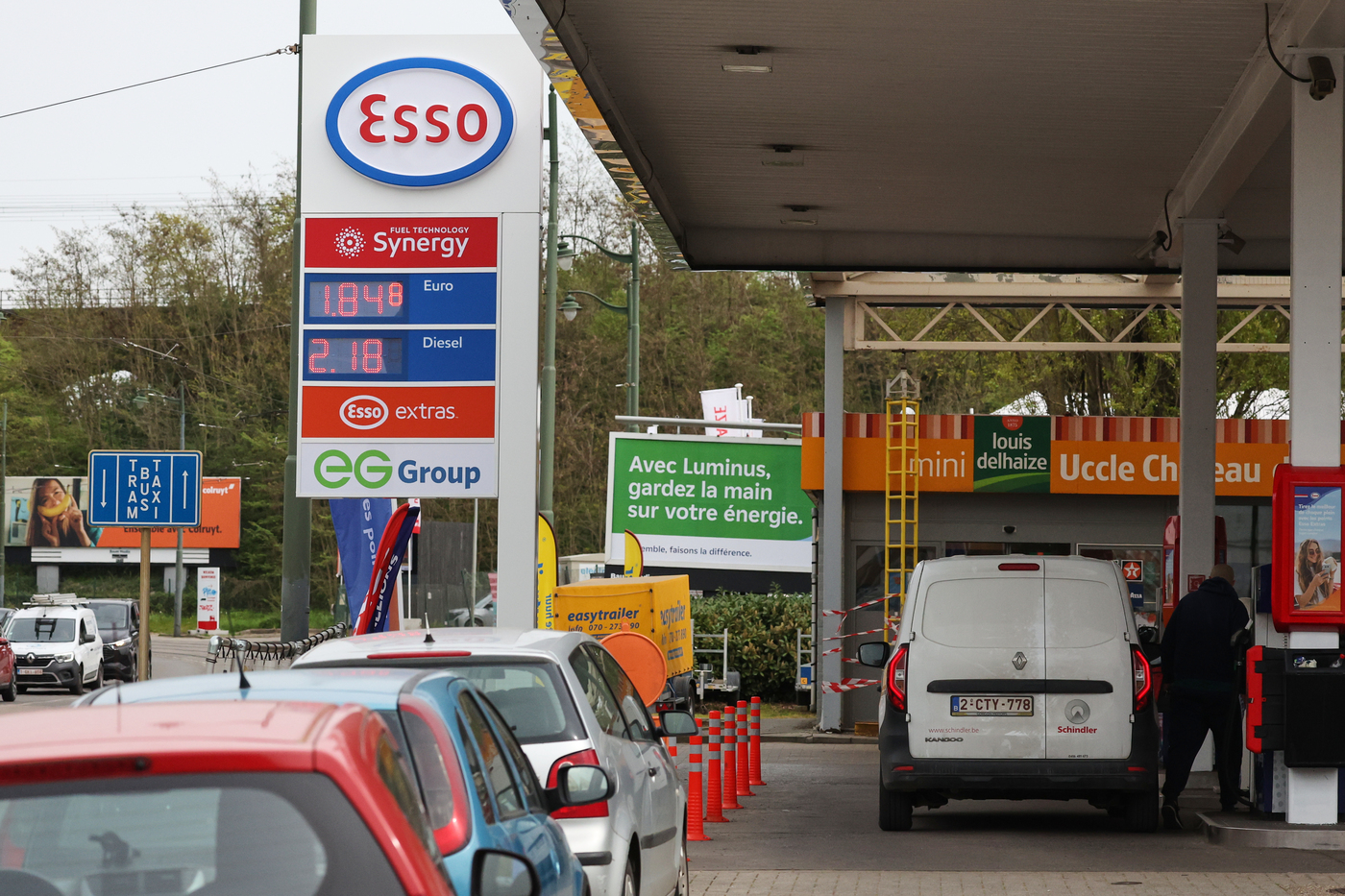 Carburanti, Codacons: “In 11 giorni il prezzo del gasolio è sceso solo del 3,7%, petrolio -14%”