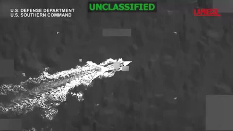 Usa, attacco esercito contro presunta barca di trafficanti di droga nei Caraibi: 3 morti