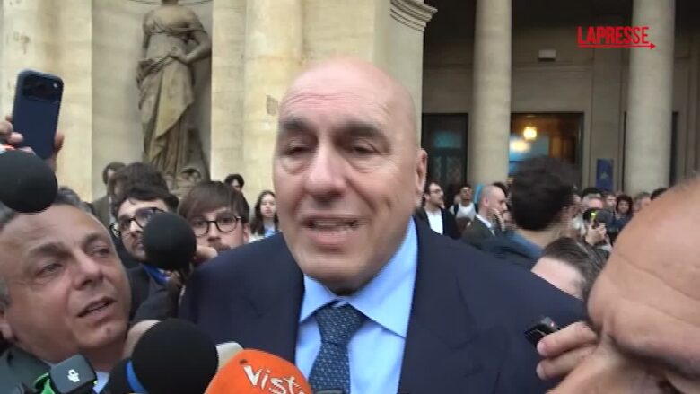 Iran, Crosetto: "Ue farà sua parte per Stretto di Hormuz ma serve tregua"